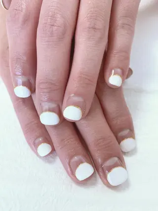 ネイル レイレア ネイルルームのネイルデザイン