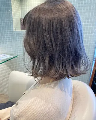 カラー 安永 里帆のヘアスタイル