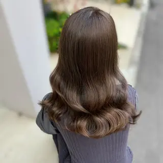 セミロング カラー ブリーチなしカラー kana🐱のヘアスタイル