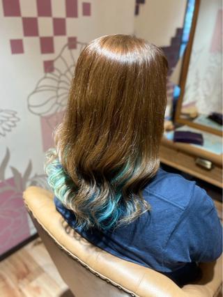 ロング カラー 西村雪菜 グレイカラーのヘアスタイル