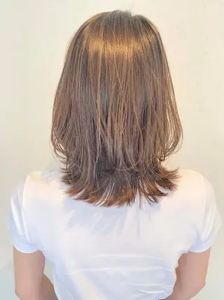 ミディアム カラー 伊藤 さやかのヘアスタイル