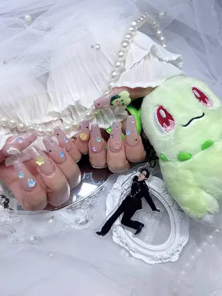 ネイル ️🫧みつき/ 渋谷/痛ネイル️🫧のネイルデザイン