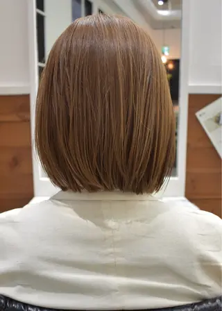 ミディアム カラー レイヤーボブ/ 艶カラー/サナ🌼のヘアスタイル