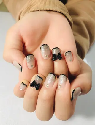 ネイル Moons nail 💅✨のネイルデザイン