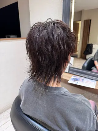 ミディアム 🐺ウルフ× ハイトーン🐺MOEのヘアスタイル