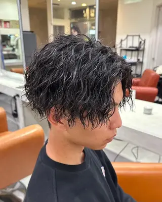 メンズ パーマ FOCUSJAPAN MENS SALONのヘアスタイル