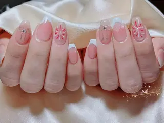 ネイル ネイルサロンAiri 長さ出し·シンプルのネイルデザイン