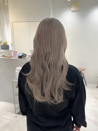 ロング カラー 周東 芽依のヘアスタイル