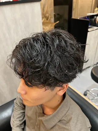 セミロング パーマ メンズ メンズ縮毛矯正 細谷碧海のヘアスタイル