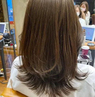 ミディアム カラー 顔周り/くびれヘア 韓国ヘア💕風間るなのヘアスタイル