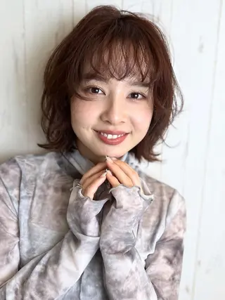 ショート カラー パーマ レイヤー/艶カラー 奥野恭平のヘアスタイル