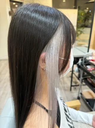 ロング カラー クロギ リョウのヘアスタイル