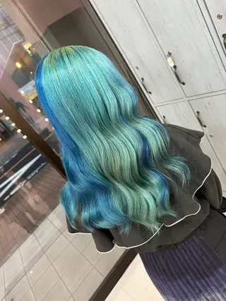 ロング カラー ブリーチ特化🌈 MANATOのヘアスタイル