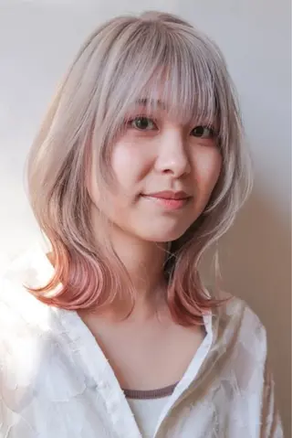 セミロング カラー 透明感カラー/ レイヤー/ユウユのヘアスタイル