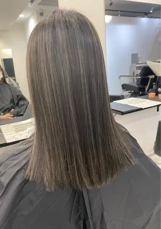 セミロング カラー レイヤーカット 赤み消し　店長/大和のヘアスタイル