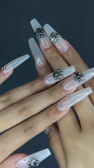 ネイル Ru _Baddiesのネイルデザイン