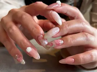 ネイル Ravi【胡町】 伊藤のネイルデザイン