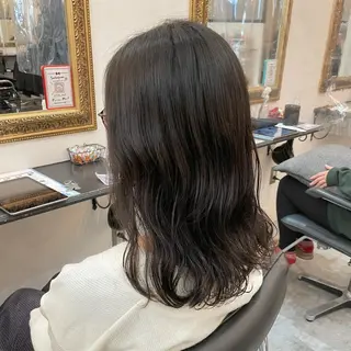 ミディアム パーマ レイヤーカット/ ダブルカラー/ナナミのヘアスタイル