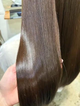 ロング カラー 西脇 琉香のヘアスタイル