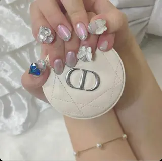 ミディアム ネイル 🐾enen style 🐾のネイルデザイン