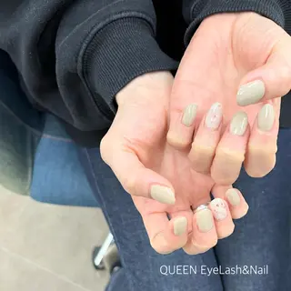 ミディアム カラー ネイル Bloom Nailのネイルデザイン