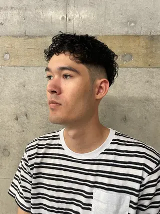ショート 西宮北口パーマ 鮫島竜海のヘアスタイル