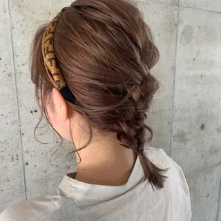 ミディアム カラー ヘアアレンジ 堤 麻衣子のヘアスタイル
