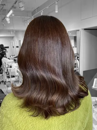 ミディアム 暗色カラー/レイヤー 🩶KAITOのヘアスタイル