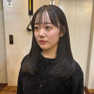 ロング momoka 表参道のヘアスタイル