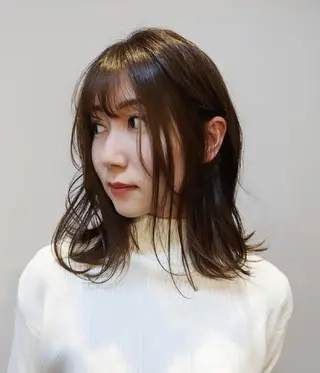 ミディアム 矢部 江里奈のヘアスタイル