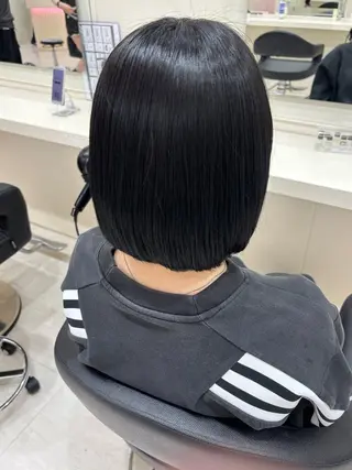 ミディアム カラー ヘアアレンジ 透明感暗髪カラー🦦 おとは🫧のヘアスタイル