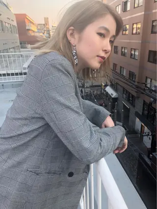ミディアム カラー Pia ツボイ ケイタのヘアスタイル