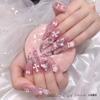 ネイル H-nail ロング/3D/Y2Kのネイルデザイン