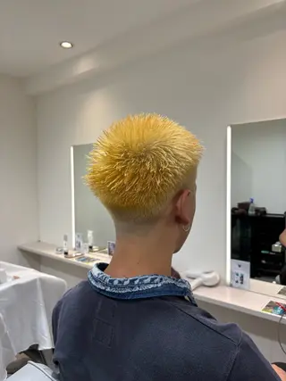 ショート カラー メンズ 深澤 知樹のヘアスタイル