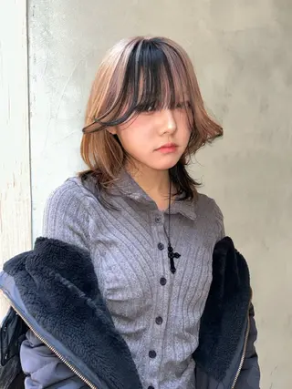 ミディアム ハイトーン特化/和音 【デザインカラー】のヘアスタイル