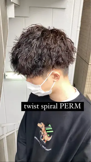 パーマ メンズ 曲がる縮毛矯正 LIBER 岩名のヘアスタイル