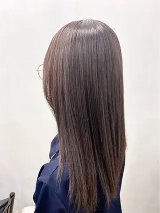 セミロング カラー 艶髪‎カラー🤍 RIKAのヘアスタイル