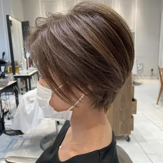 ショート カラー アンブレラカラー💫 フェイスフレーミングのヘアスタイル