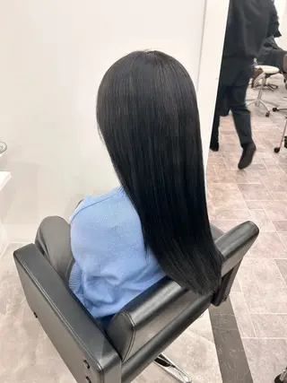 セミロング 内藤 友香のヘアスタイル