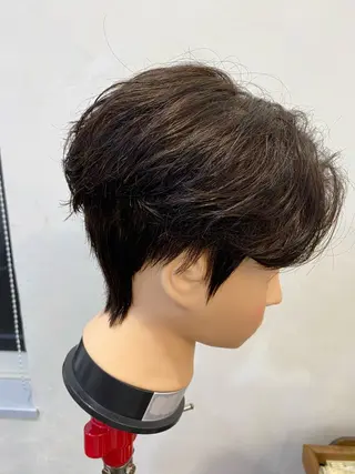ショート パーマ メンズ 高須 未紀也のヘアスタイル