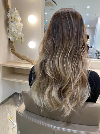 カラー TRENTE MILLEのヘアスタイル