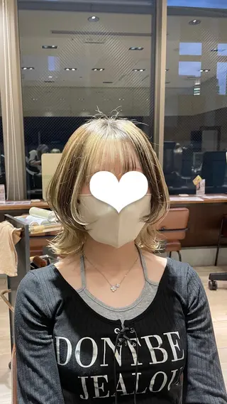ミディアム umi/レイヤー カット/ヘアアレンジのヘアスタイル