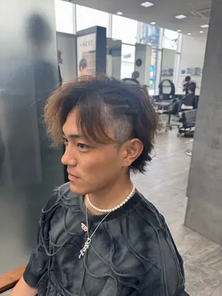 ヘアアレンジ メンズ メンズヘア カット、パーマ特化のヘアスタイル