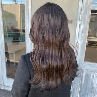 ロング カラー 【aini天王寺】 𝐚𝐢𝐫𝐢✂︎のヘアスタイル