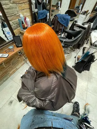 ミディアム カラー 六反 仁哉のヘアスタイル