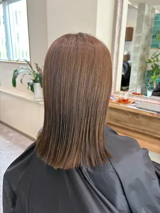 ミディアム 安谷屋 こはるのヘアスタイル