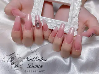 ネイル ネイルサロン ルミア Lumia 店長施術のネイルデザイン