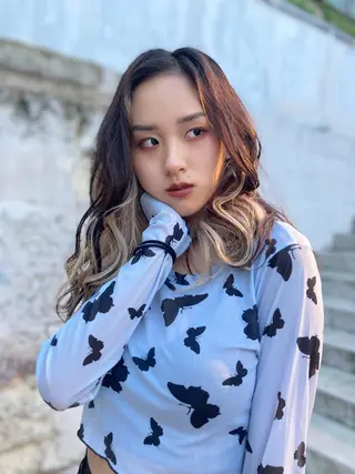 セミロング カラー 髪質改善　艶髪✨ Teppeiのヘアスタイル