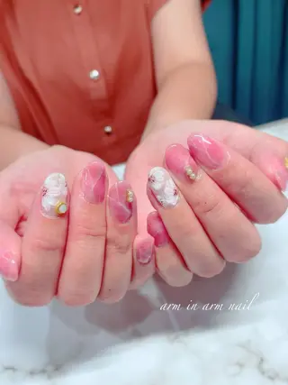 ネイル arm in arm ︎✿Yamamotoのマツエク・マツパデザイン