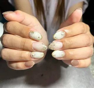 ショート 2DY NAIL SALONのネイルデザイン